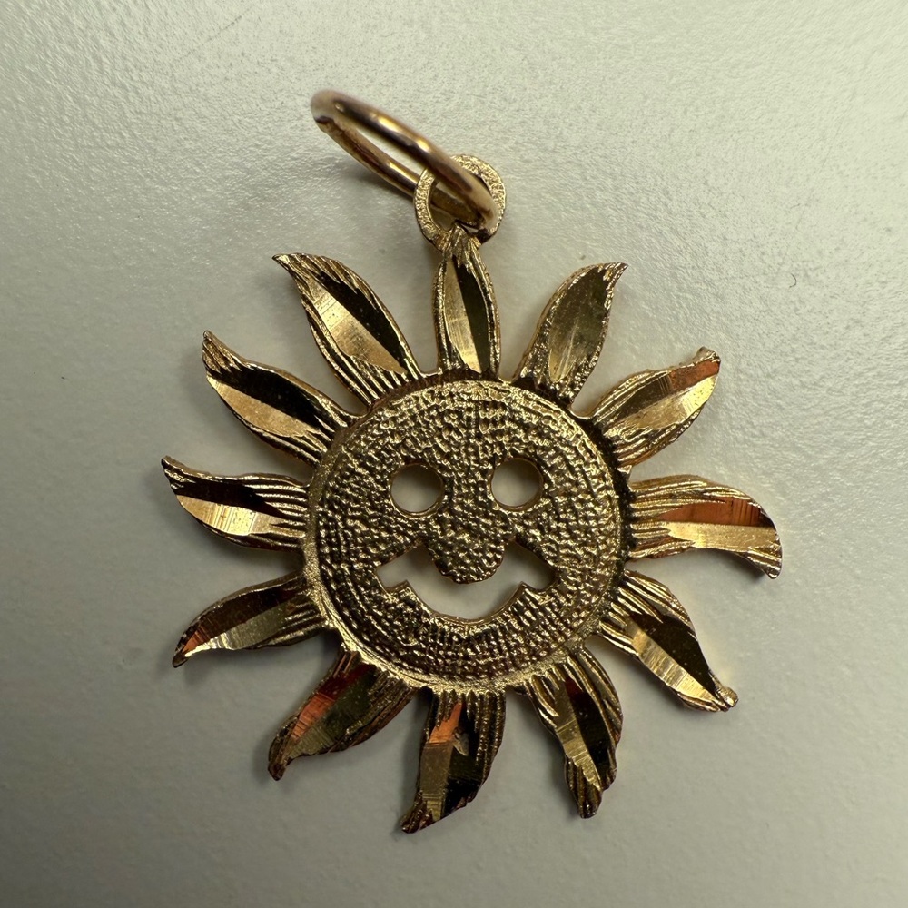 14k gold Sun pendant charm